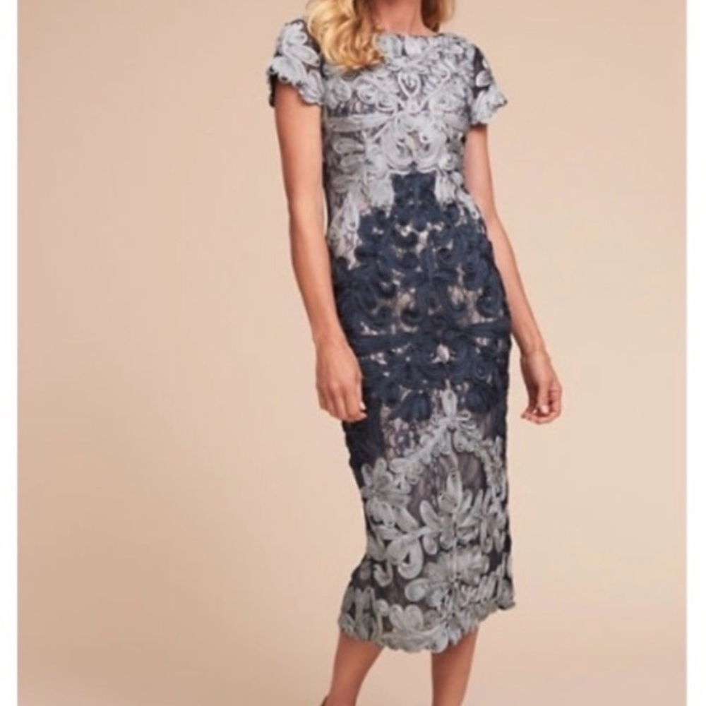 Elegant Lace Midi Dress - Blue and Gray